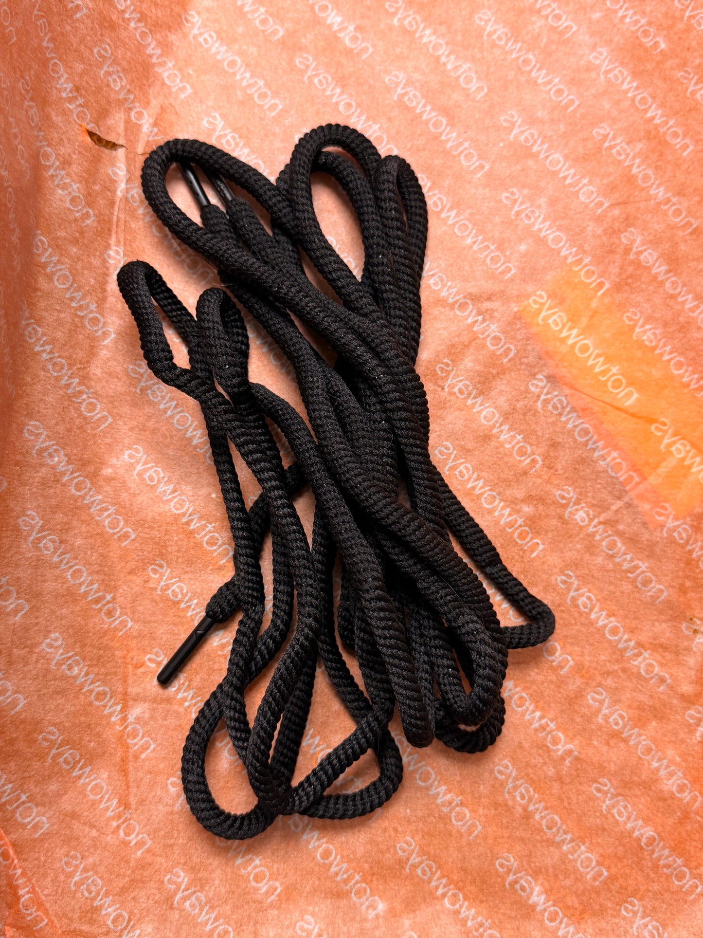 NoTwoWays Lacuna Onyx Black - Size 14 (Used)