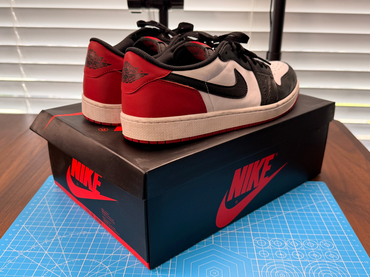 Jordan 1 Low Retro OG Black Toe - Size 13 (Used)