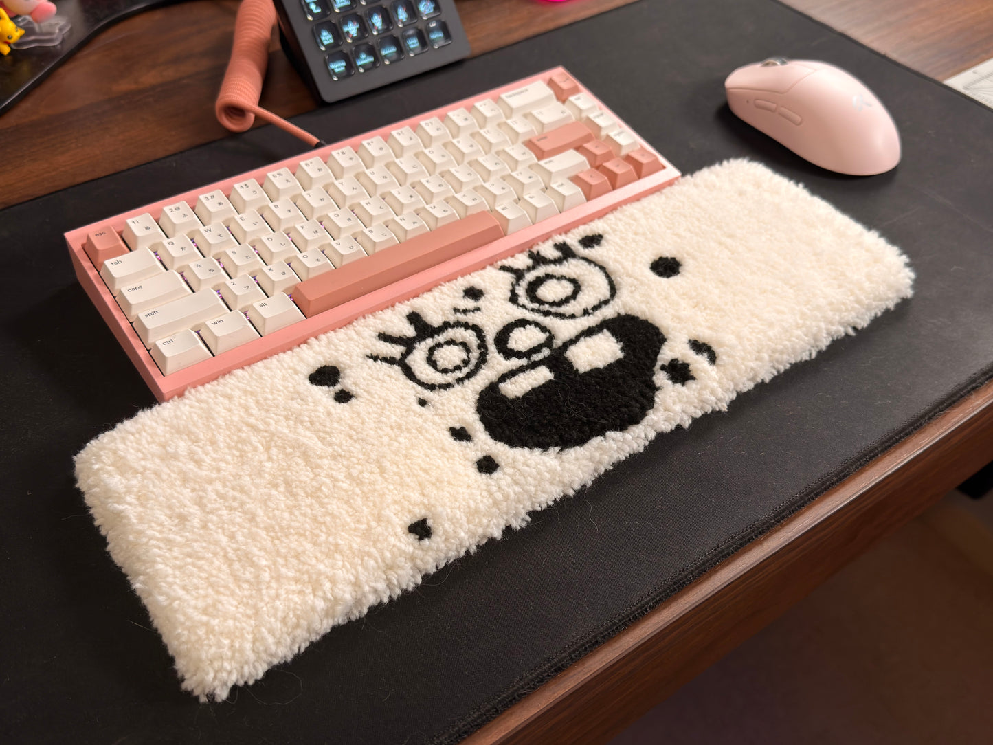 Doodlebob Wrist Rug